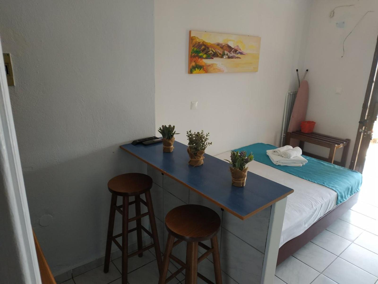 Bambola Apartments Nea Moudania Zimmer foto